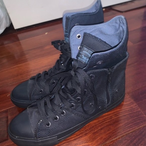 Levi's Navy Blue Hightop Sneakers - Picture 3 of 8